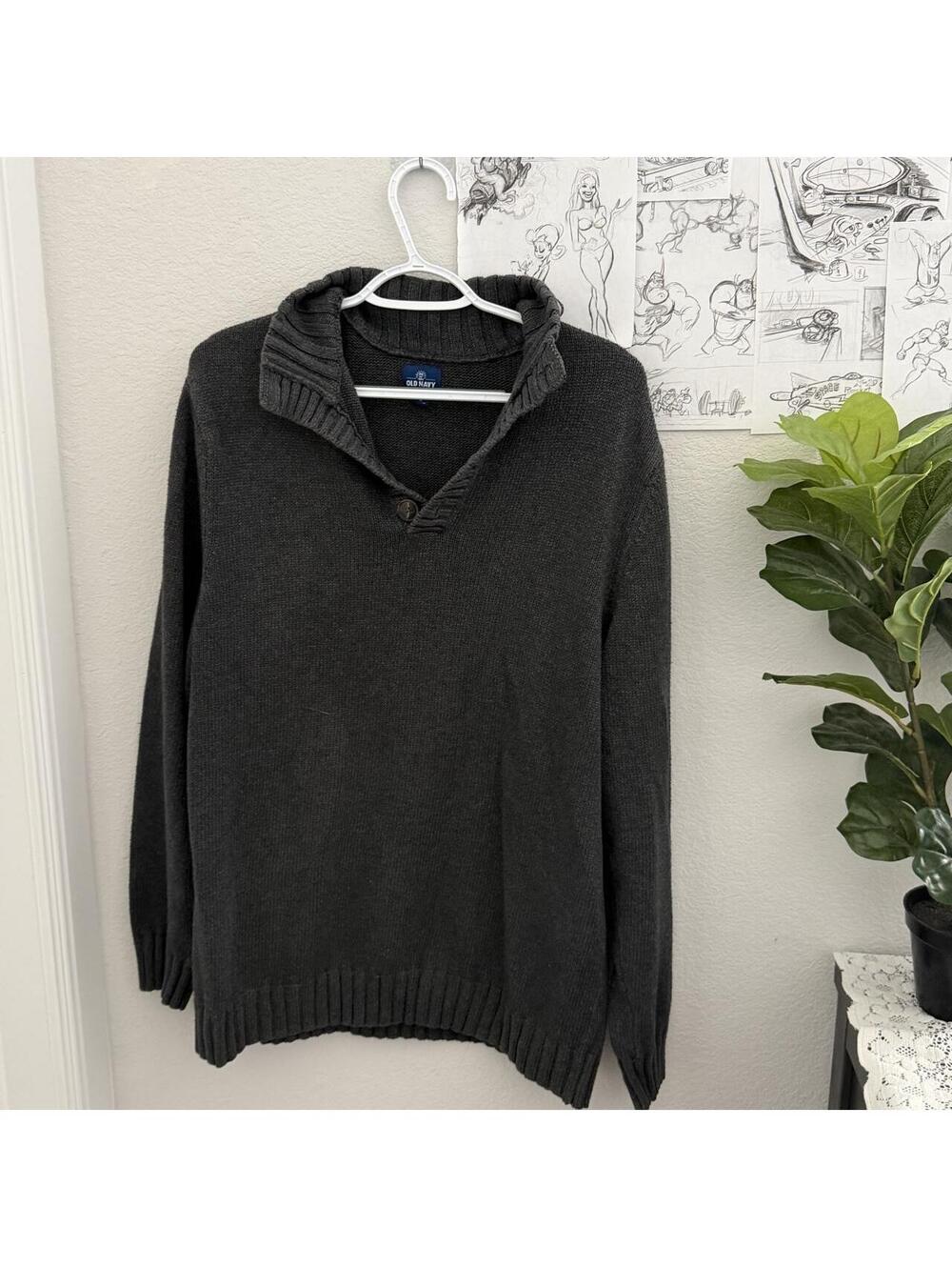 Old Navy knit sweater